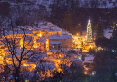 A Caposele tra Mercatini Natalizi e l’Albero più alto d’Europa