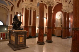 teatro verdi salerno - statua pergolesi morente