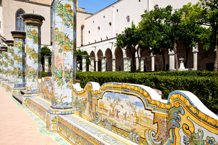 napoli santa chiara approfondimento