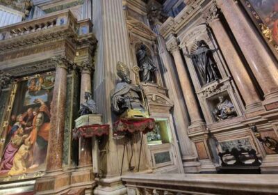 Napoli a Dicembre: sulle orme di San Gennaro tra fede, arte e magia natalizia 