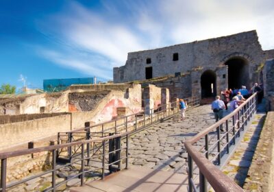 Napoli e Pompei, riaprono la Casa degli Amanti negli scavi e la sezione Preistoria al Mann