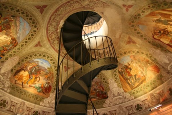 L’Oro Nero dello Ionio, Fasti Bizantini e Splendori Ducali: Rossano e Corigliano