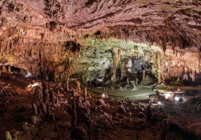 Grotte di Castelcivita, lo spettacolo della natura in uno scenario da sogno