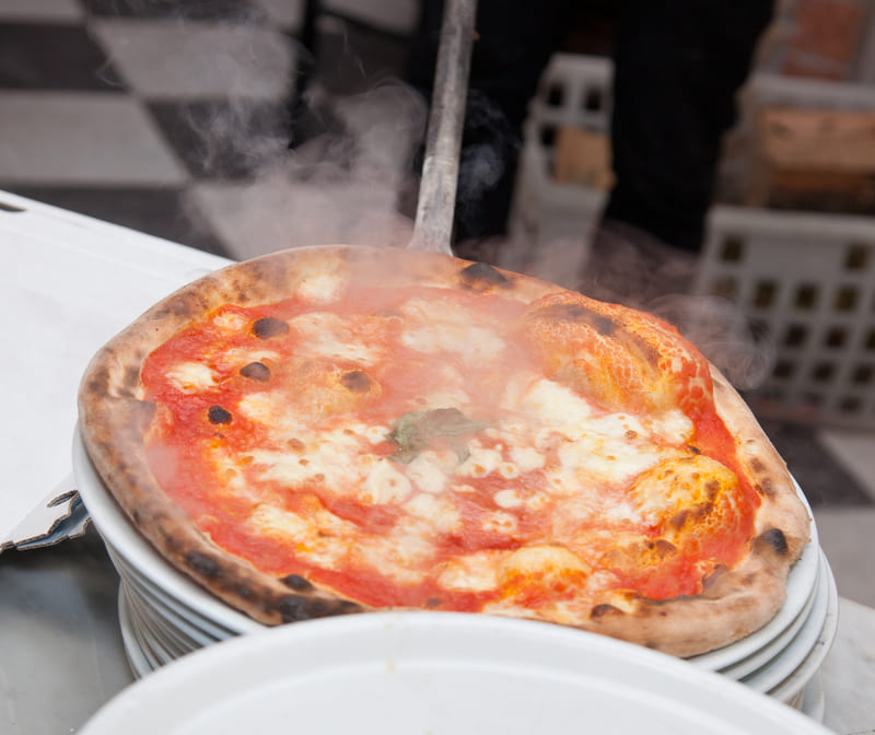 impariamo a fare la pizza napoletana