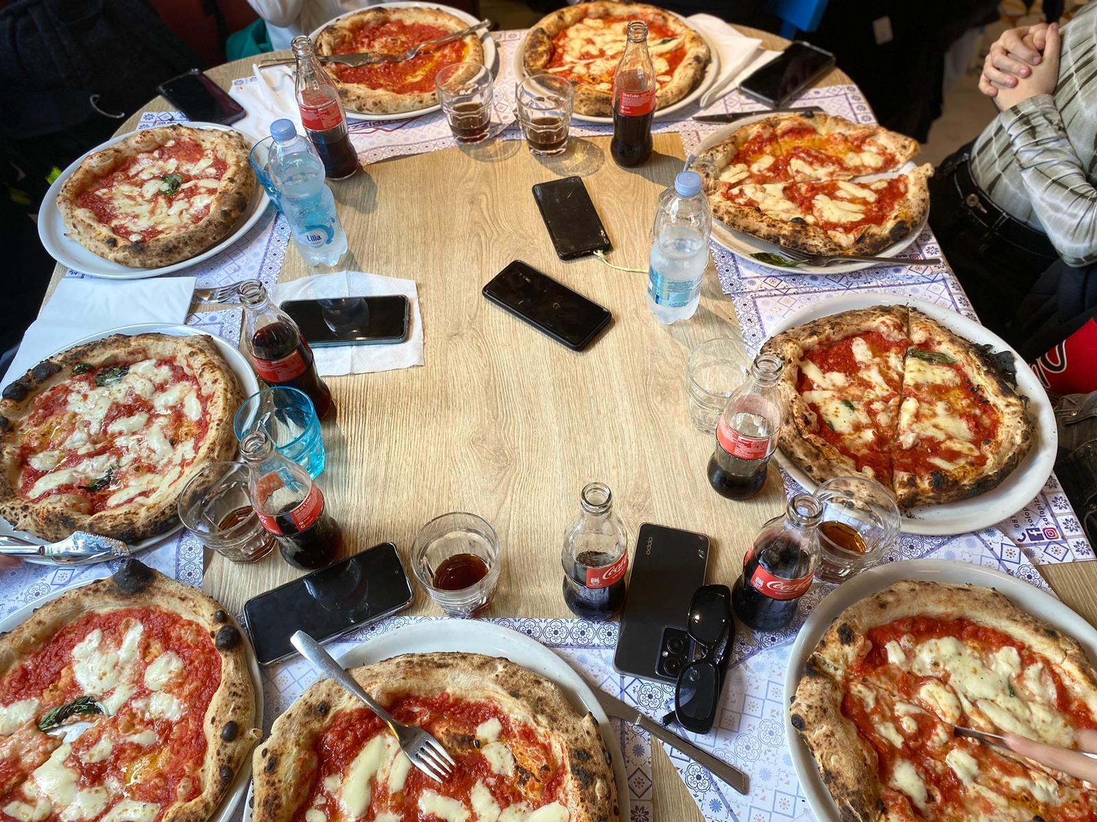 impariamo a fare la pizza napoletana