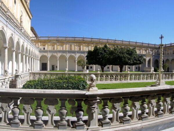 Napoli: la Collina del Vomero e la Città Bassa