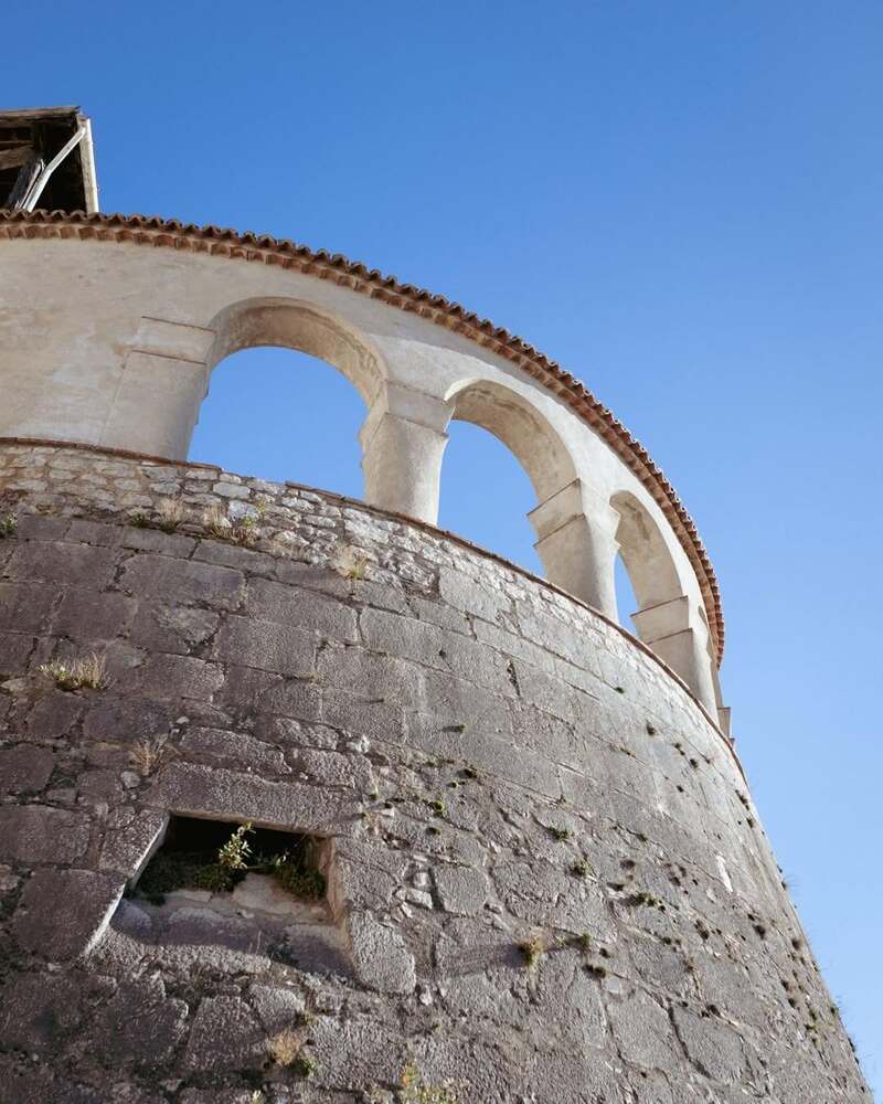 muro lucano giovanna d'angiò