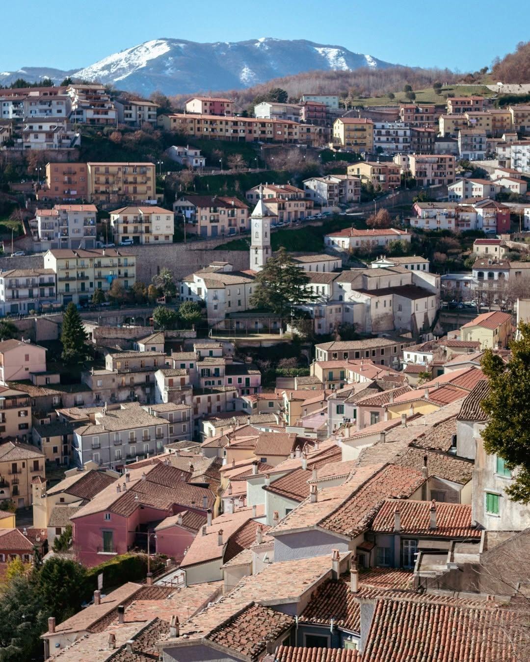 muro lucano con la regina giovanna d'angiò