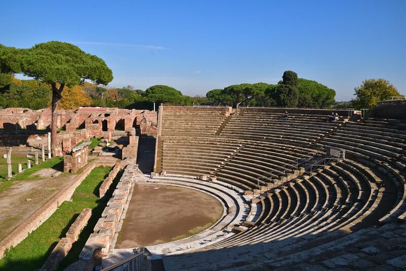 ostia antica teatro