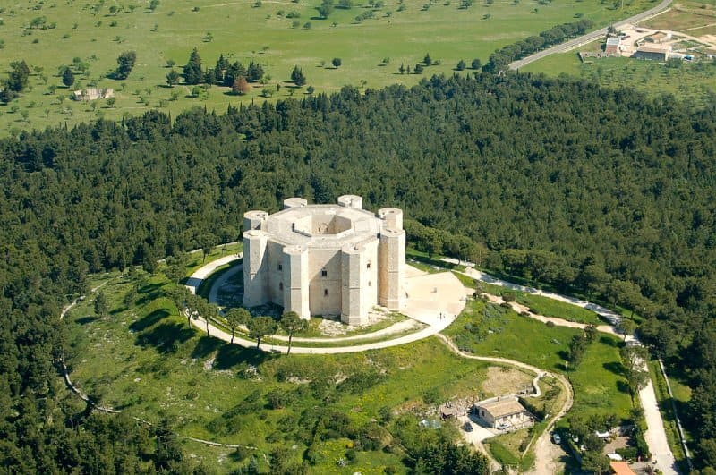 sulle tracce di federico II castel del monte e andria